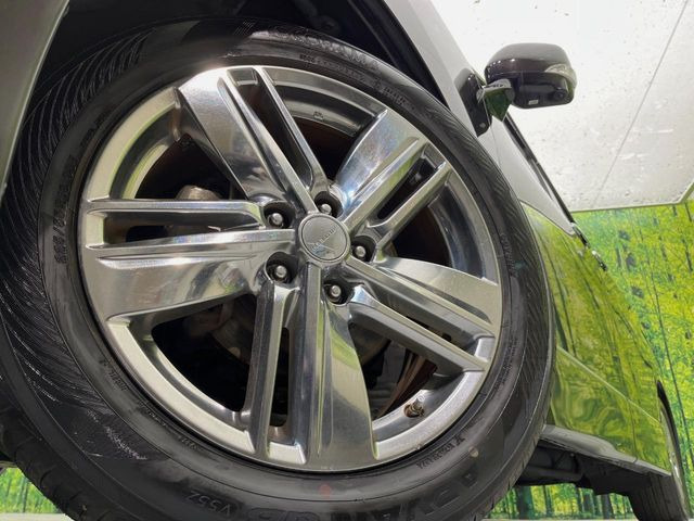 �y����18�C���`�A���~�z�C�[���z�O�ςɃ}�b�`���������A���~�z�C�[���𑕒����Ă���܂��B�e��ЊO�A���~�z�C�[����A�X�^�b�h���X�^�C�����戵�����Ă���܂��B���񂲑��k����������