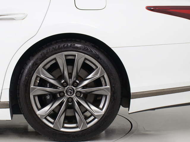 カスタムのご注文も承ります!!★アルミホイール★エアロパーツ★ローダウン★格安にて承ります!ヘッドライトやテールの加工もOK!ローンに組み込む事が出来ます!ご要望をお聞かせ下さい!