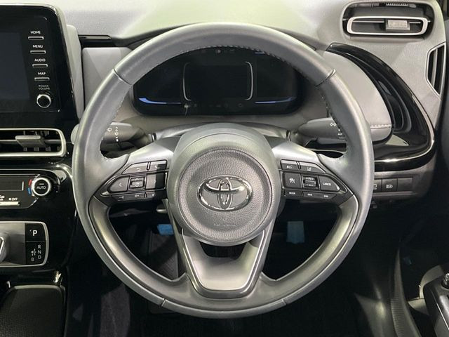 �y�����v�����X�e�A�����O�z�㎿�Ȋv���g�p���邱�ƂŁA��ɂ����������݂ƂĂ��^�]���₷���n���h���ł���