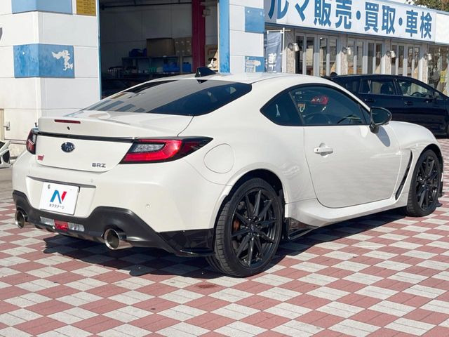 ☆全国のネクステージからお取り寄せが可能※!遠方の店舗に展示してあるクルマが気になる場合も、最寄りの店舗でご覧いただくことが可能です!是非私たちに要望をお聞かせください!※別途費用