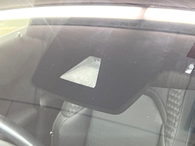 �y�v���N���b�V���Z�[�t�e�B�z�O���̎ԗ��������m���A�Փ˂������Ȏ��͌x��Œ��ӂ𑣂��A�u���[�L�𓥂ޗ͂��T�|�[�g�B�u���[�L�𓥂߂Ȃ������ꍇ�͏Փ˔�Q�y���u���[�L���쓮�A�Փˉ�����T�|�[�g���܂��B