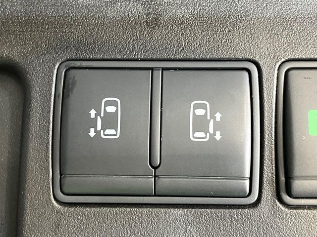 �y�����p���[�X���C�h�h�A�z�X�}�[�g�L�[��^�]�Ȃ̃X�C�b�`�Ō�ȗ����X���C�h�h�A�̊J���\���d��������͂����ăh�A���J����K�v�������A�����Ȃ��q�l�ł��ȒP�ɊJ���߂ł����K�ł���