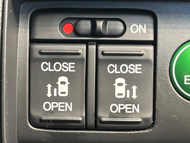 �y�����p���[�X���C�h�h�A�z�X�}�[�g�L�[��^�]�Ȃ̃X�C�b�`�Ō�ȗ����X���C�h�h�A�̊J���\���d��������͂����ăh�A���J����K�v�������A�����Ȃ��q�l�ł��ȒP�ɊJ���߂ł����K�ł���