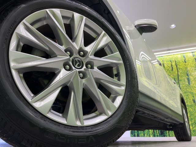 �y����19�C���`�A���~�z�C�[���z�O�ςɃ}�b�`���������A���~�z�C�[���𑕒����Ă���܂��B�e��ЊO�A���~�z�C�[����A�X�^�b�h���X�^�C�����戵�����Ă���܂��B���񂲑��k����������