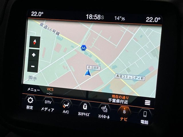 �������i�r:��̊��̂���i�r�́A����������ԓ������o���Ă���܂��B�I�[�f�B�I�@�\���[�����Ă���܂��̂ŁA�^�]�����y���߂܂���