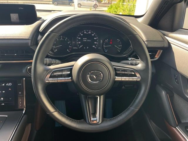 �y�����v�����X�e�A�����O�z�㎿�Ȋv���g�p���邱�ƂŁA��ɂ����������݂ƂĂ��^�]���₷���n���h���ł���