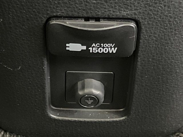 【1500Wアクセサリーコンセント】消費電力1500Wまでの家電が使えます。キャンプやスポーツ・アウトドアでのアクティビティはもちろん、災害・停電の際に大活躍♪