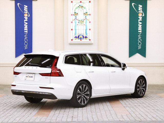 V60ウルトラ B4