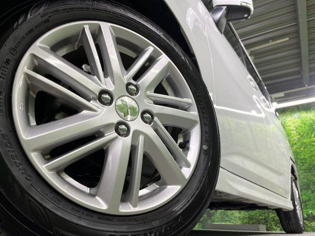 �y����15�C���`�A���~�z�C�[���z�O�ςɃ}�b�`���������A���~�z�C�[���𑕒����Ă���܂��B�e��ЊO�A���~�z�C�[����A�X�^�b�h���X�^�C�����戵�����Ă���܂��B���񂲑��k����������