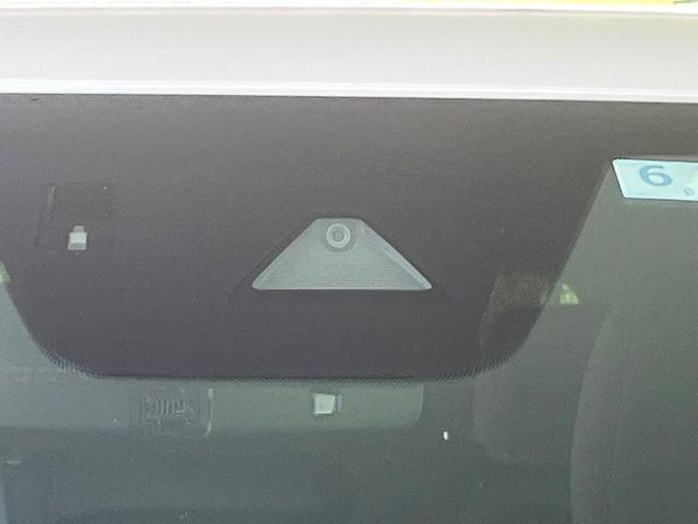 �y�X�}�[�g�V�e�B�u���[�L�T�|�[�g�z�ᑬ���s���ɑO���̎ԗ�����F�����A�Փ˂������Ȏ��͌x��ƃu���[�L�ŏՓˉ���Ɣ�Q�y�����A�V�X�g�B�����S�Ƀh���C�u�����y���݂��������܂��B