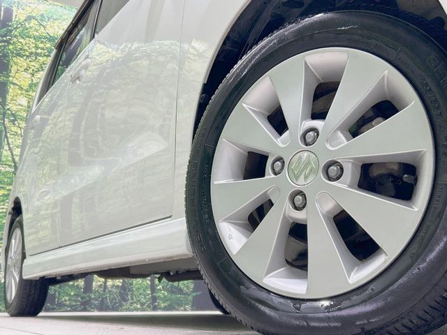 �y����14�C���`�A���~�z�C�[���z�O�ςɃ}�b�`���������A���~�z�C�[���𑕒����Ă���܂��B�e��ЊO�A���~�z�C�[����A�X�^�b�h���X�^�C�����戵�����Ă���܂��B���񂲑��k����������