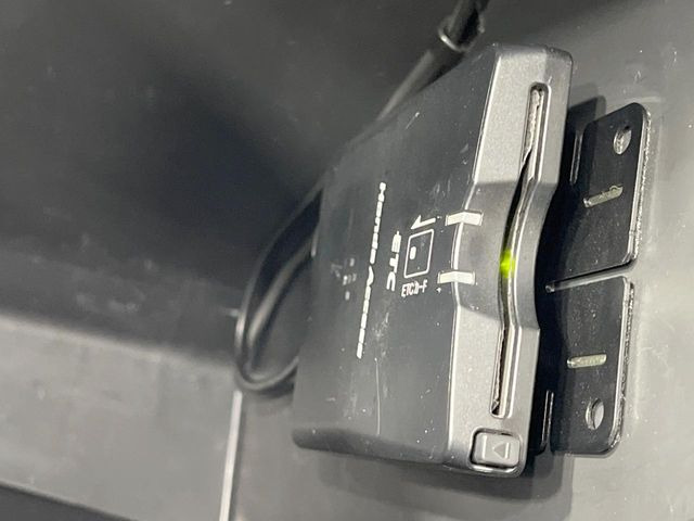 【ETC】高速道路の料金所をストレスなく通過!話題のスポットやサービスエリアに多い「スマートIC」利用時は必須のアイテムです。当店でセットアップを実施、ご納車当日からすぐにご利用いただけます!