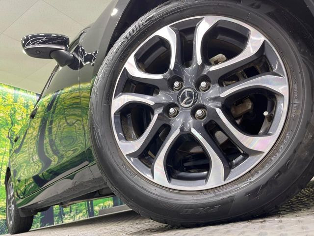 �y����15�C���`�A���~�z�C�[���z�O�ςɃ}�b�`���������A���~�z�C�[���𑕒����Ă���܂��B�e��ЊO�A���~�z�C�[����A�X�^�b�h���X�^�C�����戵�����Ă���܂��B���񂲑��k����������