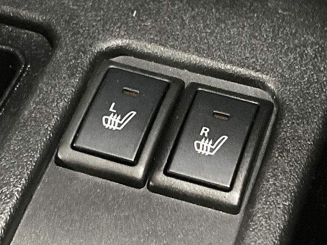 【シートヒーター】寒い日に重宝するシートヒーター!エアコンより早く温まってくれるので寒がりの人も安心ですね♪エアコンの温風は乾燥するから苦手、という方にもをおすすめです。