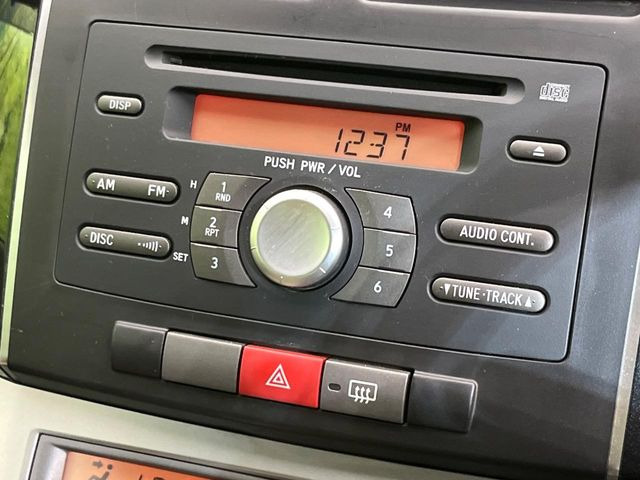 お好きな音楽を車内でお楽しみいただけます♪スピーカー交換・ウーハー追加などの音質向上や、最新ナビ・後席モニター等の取り付けも是非ご相談ください!