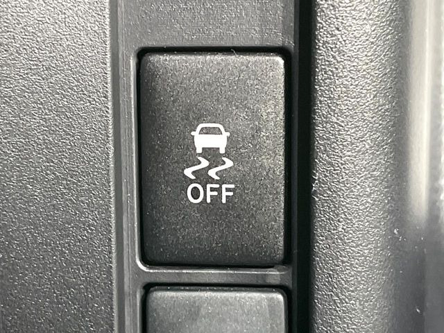 �y������h�~���u�z�ԗ��̉���������m����ƁA�����I�Ɏԗ��̐i�s������ۂ悤�Ɏԗ��𐧌䂵�܂��B�J�̓��ȂǊ���₷���H�ʏ󋵂ł����S�ȉ^�]���\�ł��B