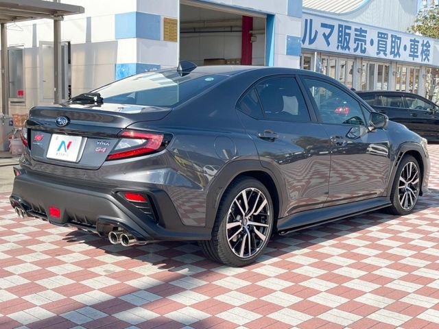 ☆全国のネクステージからお取り寄せが可能※!遠方の店舗に展示してあるクルマが気になる場合も、最寄りの店舗でご覧いただくことが可能です!是非私たちに要望をお聞かせください!※別途費用