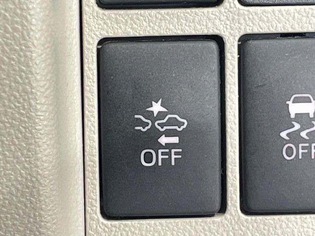 �y�X�}�[�g�A�V�X�g�z���s���ɑO���̎ԗ�����F�����A�Փ˂������Ȏ��͌x��ƃu���[�L�ŏՓˉ���Ɣ�Q�y�����A�V�X�g�B�����S�Ƀh���C�u�����y���݂��������܂��B