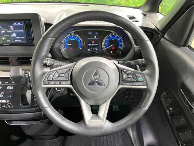 �y�����v�����X�e�A�����O�z�㎿�Ȋv���g�p���邱�ƂŁA��ɂ����������݂ƂĂ��^�]���₷���n���h���ł���