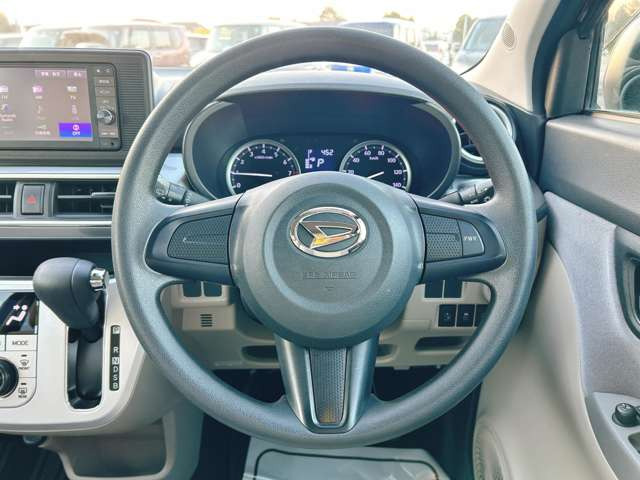 お客様のご予算帯に合わせたお車を常時100台以上取り揃えています!当社のスタッフがお客様のお車選びをしっかりサポートしご提案させていただきます!