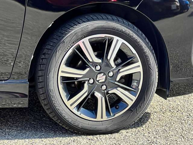 ���Ђ́A���q���܂̃j�[�Y�ɂ������o����悤�A�L�x�ȎԎ����葵���Ă���܂��B����芷���̍ۂ��A����A��낵�����肢�������܂��B