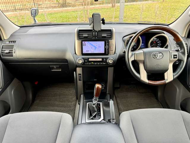 �S�Ԏ���\�ł��B�傫�ȓW����������ۂɉ^�]���Ă݂ĉ������B���ۂɏ���Ă݂Ă��ꂩ��̃J�[���C�t��z�����Ă���������