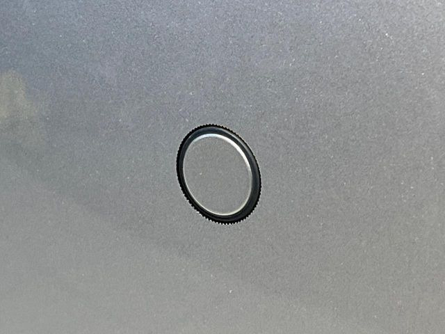 【コーナーセンサー】バンパーに付いたセンサーが障害物を検知!一定の距離に近づくとアラートで教えてくれます♪狭い駐車スペースや車庫入れ時も安心ですね☆