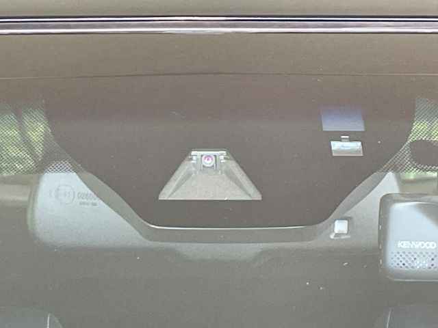 �y�v���N���b�V���Z�[�t�e�B�z�O���̎ԗ��������m���A�Փ˂������Ȏ��͌x��Œ��ӂ𑣂��A�u���[�L�𓥂ޗ͂��T�|�[�g�B�u���[�L�𓥂߂Ȃ������ꍇ�͏Փ˔�Q�y���u���[�L���쓮�A�Փˉ�����T�|�[�g���܂��B