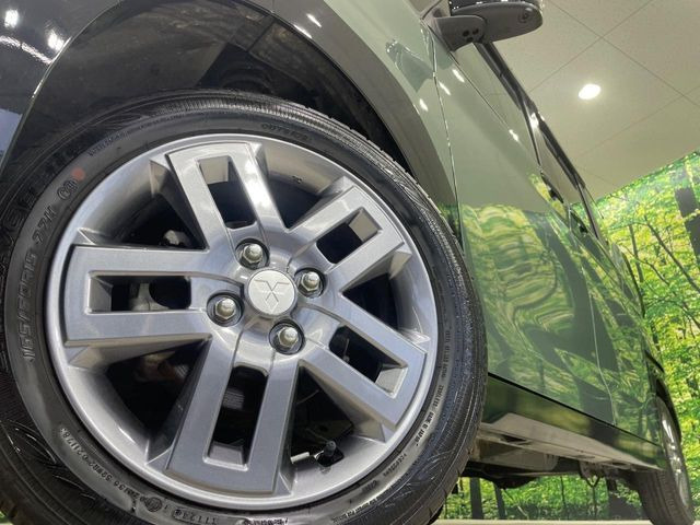 �y����15�C���`�A���~�z�C�[���z�O�ςɃ}�b�`���������A���~�z�C�[���𑕒����Ă���܂��B�e��ЊO�A���~�z�C�[����A�X�^�b�h���X�^�C�����戵�����Ă���܂��B���񂲑��k������