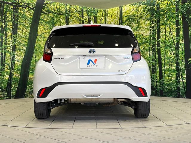 安心の最長10年・走行無制限保証(有償)をご用意。保証内容も充実はもちろん、無料点検&オイル交換や、年中無休の全国・24時間ロードサービスも付帯されておりますのでご安心下さい。