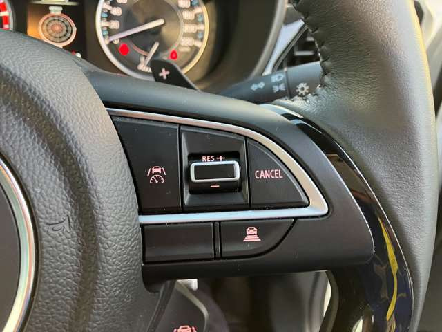 �A�_�v�e�B�u�N���[�Y�R���g���[��!�ȒP�ȃX�C�b�`����ŁA��s�ԂƂ̋����𑪒肵�A�ԊԂ�ۂ������I�ɉ��E�������܂��B�Ԋԋ������ݒ�\�B