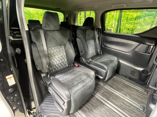 ���ڒ����̓E�H�[�N�X���[�ƂȂ��Ă���܂��B���ڂƎO��ڂ̈ړ�����~�肪�Ƃ��Ă��y�ɂȂ�̂ŁA���~��̍ۂ��X�g���X�������邱�Ƃ͂���܂����