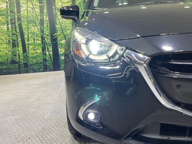 �yLED�w�b�h���C�g�z���V����ԑ��s�����ǍD�Ȏ��E���m�ۂ����S���ĉ^�]�ł��鍂�P�xLED�w�b�h���C�g�𑕔�!�_�����x�������A����d�͂��}�����Ă��܂��B