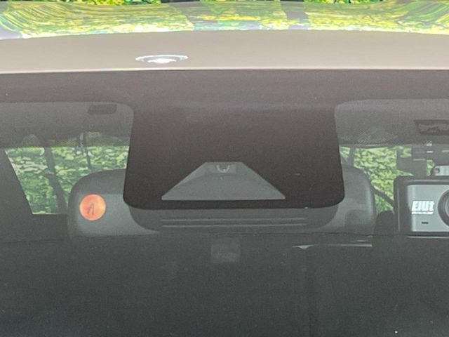 �y�g���^�Z�[�t�e�B�Z���X�z���s���ɑO���̎ԗ�����F�����A�Փ˂������Ȏ��͌x��ƃu���[�L�ŏՓˉ���Ɣ�Q�y�����A�V�X�g�B�����S�Ƀh���C�u�����y���݂��������܂��B