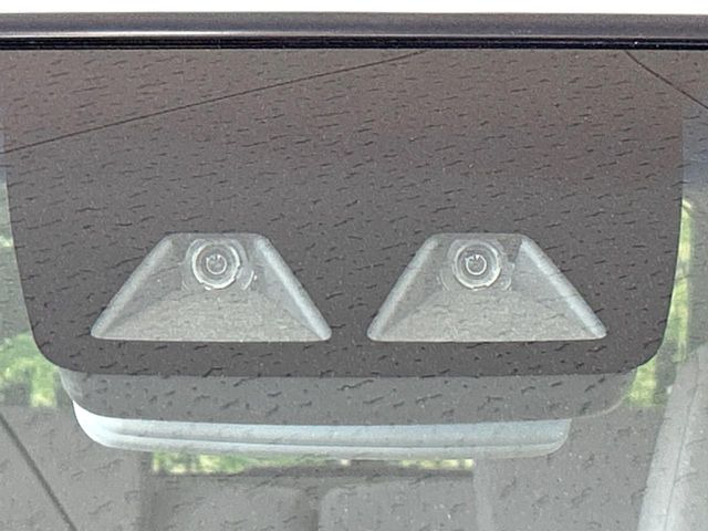 �y�X�}�[�g�A�V�X�g�z���s���ɑO���̎ԗ�����F�����A�Փ˂������Ȏ��͌x��ƃu���[�L�ŏՓˉ���Ɣ�Q�y�����A�V�X�g�B�����S�Ƀh���C�u�����y���݂��������܂��B