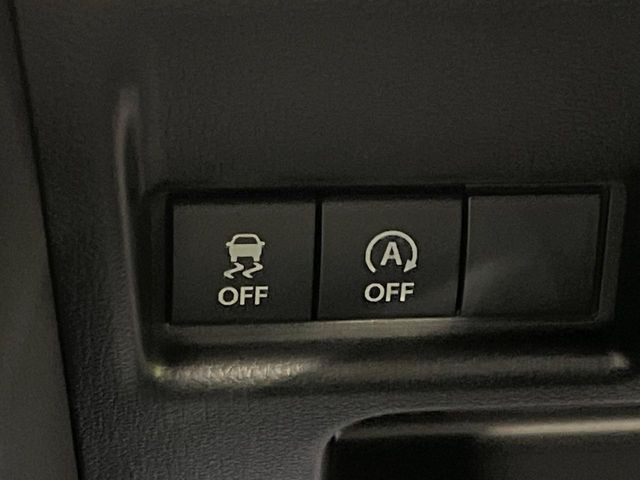 �y�A�C�h�����O�X�g�b�v�z�ԐM����a�؂Œ�Ԃ����ۂɃG���W�����~���A���ʂȔR���̏����}���܂��B�R��������ی�ɂȂ���@�\��G���W���̓u���[�L�𗣂��΍Ďn�����܂��B