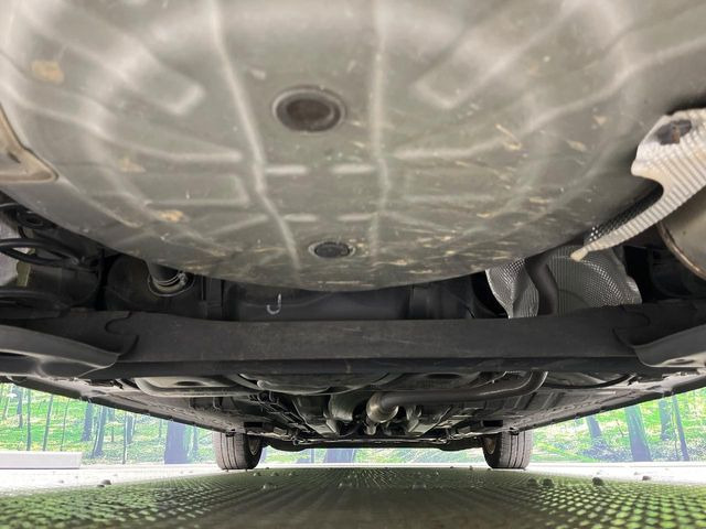 下回りがきれいなうちに、防錆加工の施工がオススメ。降雪地域はもちろん、沿岸部にお住いの方や、趣味でマリン・ウィンタースポーツをされる方にご好評いただいております。