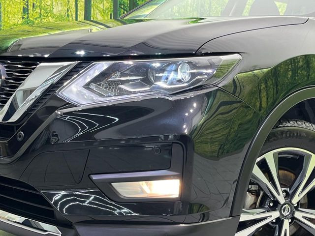 【純正○○インチアルミホイール】外観にマッチした純正アルミホイールを装着しております。各種社外アルミホイールや、スタッドレスタイヤも取扱いしております。是非ご相談ください♪