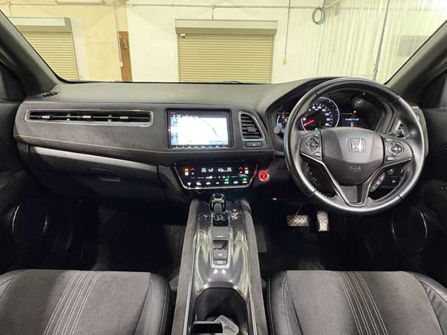 ヴェゼル1.5 ハイブリッド RS ホンダセンシング