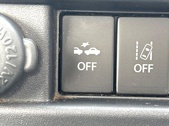 【スズキ セーフティサポート】走行中に前方の車両等を認識し、衝突しそうな時は警報とブレーキで衝突回避と被害軽減をアシスト。より安全にドライブをお楽しみいただけます。