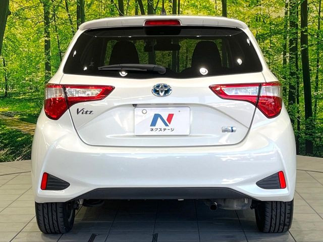 安心の最長10年・走行無制限保証(有償)をご用意。保証内容も充実はもちろん、無料点検&オイル交換や、年中無休の全国・24時間ロードサービスも付帯されておりますのでご安心下さい。