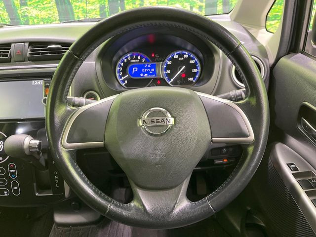 �y�����v�����X�e�A�����O�z�㎿�Ȋv���g�p���邱�ƂŁA��ɂ����������݂ƂĂ��^�]���₷���n���h���ł���