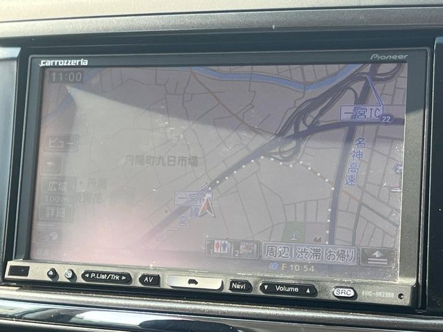 【ナビゲーション】使いやすいナビで目的地までしっかり案内してくれます。各種オーディオ再生機能も充実しており、お車の運転がさらに楽しくなります!!