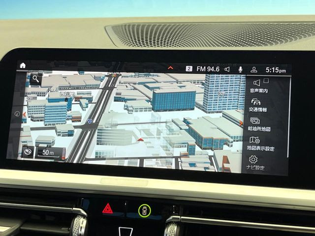 ●純正ナビ:一体感のあるナビは、高級感ある車内を演出してくれます。オーディオ機能も充実しておりますので、運転もより楽しめます♪
