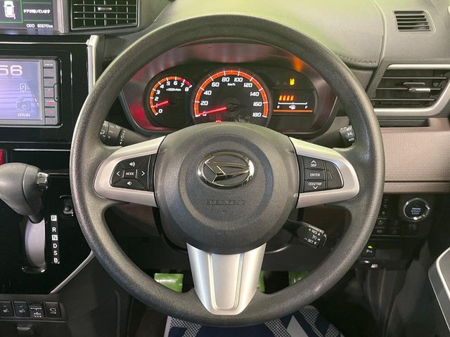 �y�X�e�A�����O�X�C�b�`�z�^�]���A�O������ڐ������炷���ƂȂ��A�I�[�f�B�I���̑��삪�\�ȕ֗��@�\!���S&���K�ȃh���C�u�����o���Ă���܂���