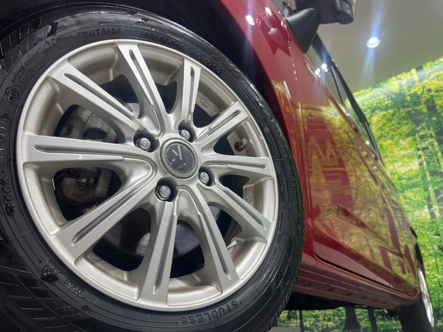 �y14�C���`�A���~�z�C�[���z�O�ςɃ}�b�`�����A���~�z�C�[���𑕒����Ă���܂��B�e��A���~�z�C�[����A�X�^�b�h���X�^�C�����戵�����Ă���܂��B���񂲑��k����������