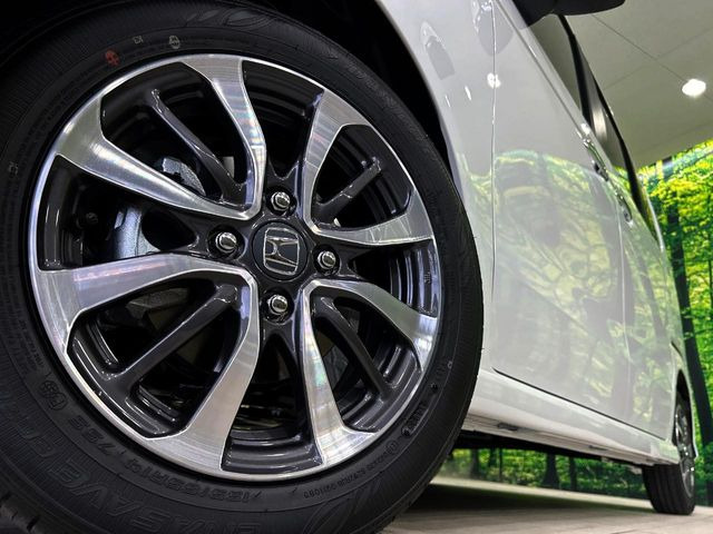 【純正14インチアルミホイール】外観にマッチした純正アルミホイールを装着しております。各種社外アルミホイールや、スタッドレスタイヤも取扱いしております。是非ご相談ください♪