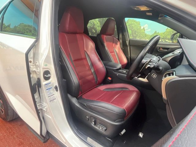 �^�]�ȃV�[�g���͎g�p�������Ȃ��A�ǍD�ȏ�ԂƂȂ��Ă��܂��B���J�Ɏg���Ă������Ƃ��悭�킩��܂��ˁB