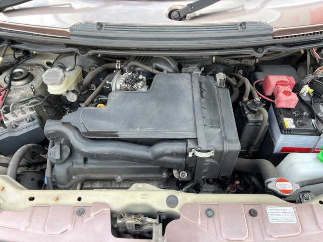 親切・丁寧な専門メカニックスタッフが応対!・車検・点検整備・事故等の修理などアフターサービスも安心。お車のカスタマイズもネクステージのサービススタッフまでご相談ください!