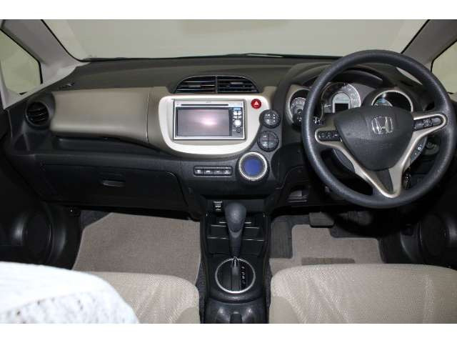 フィットハイブリッド